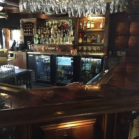 DIANE'S SADDLEBACK GRILL, Lake Arrowhead.